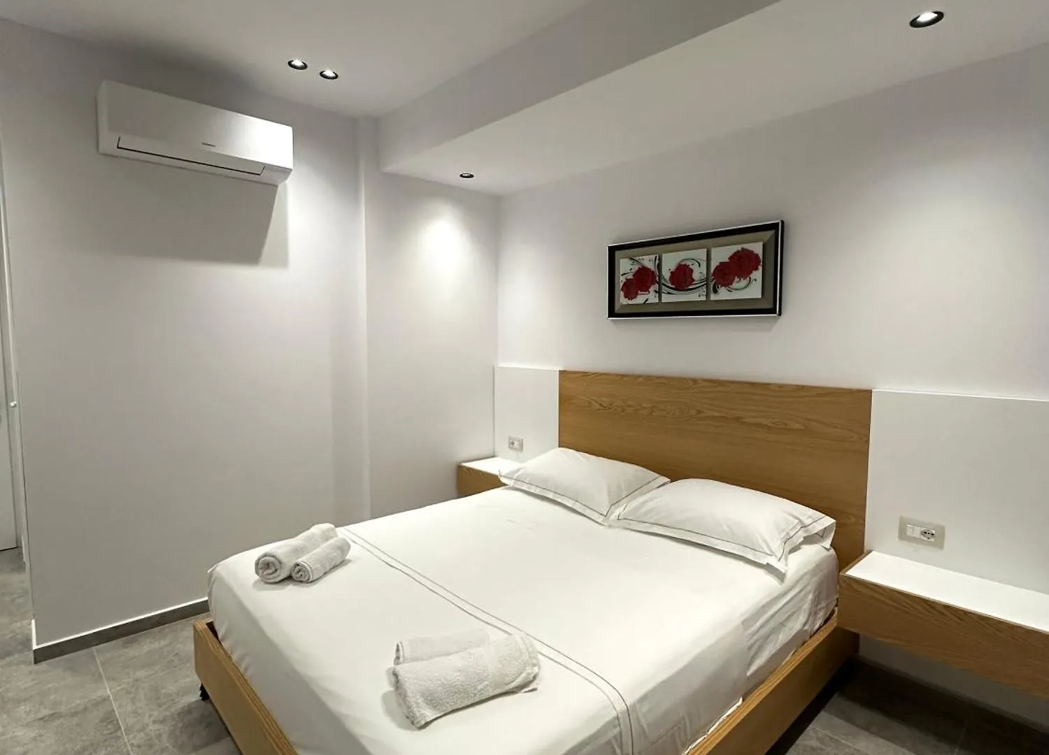 Apartments Vela Ksamil